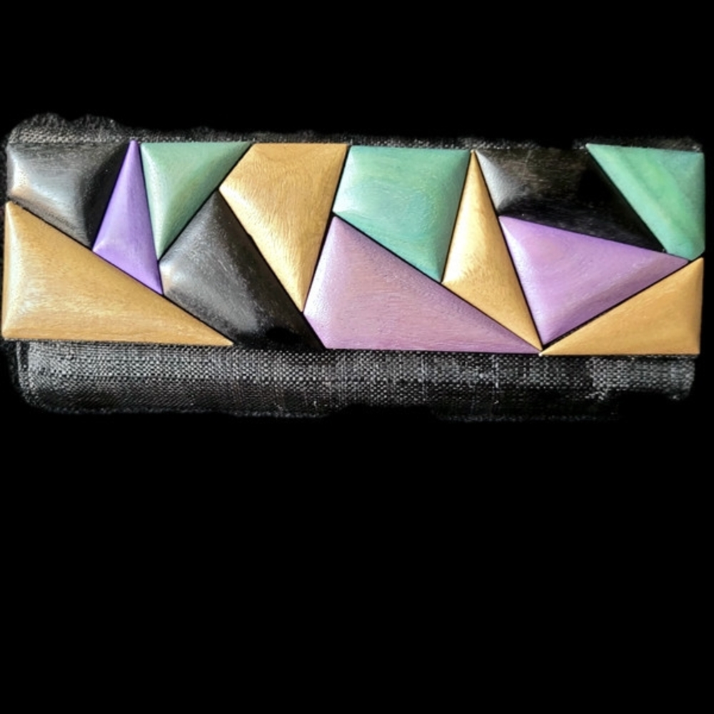 Geometric Clutch with Multicolor Design